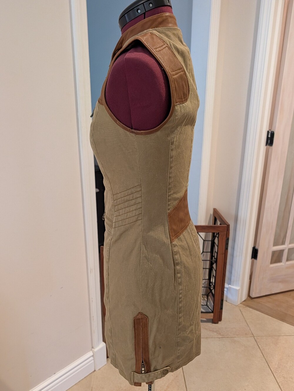 Ralph Lauren Canvas and Leather Dress! - Picture 4 of 9